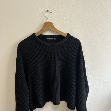 Black oversized sweater