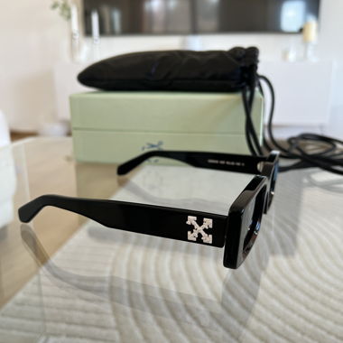 Off White Sonnenbrille