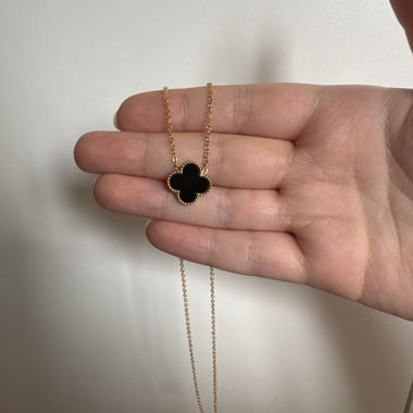 Clover necklace
