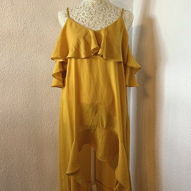 Robe à volants jaune