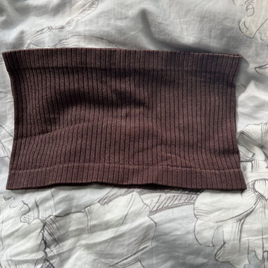 Top a fascia in maglia a coste