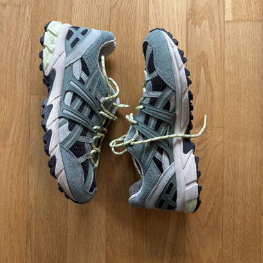 Asics Trailrunning Schuhe Gr. 42.5
