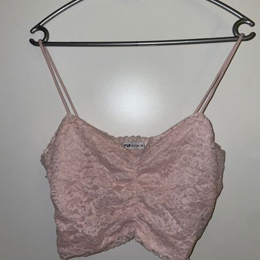Top in pizzo rosa