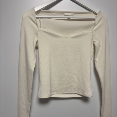 Herzförmiges Top