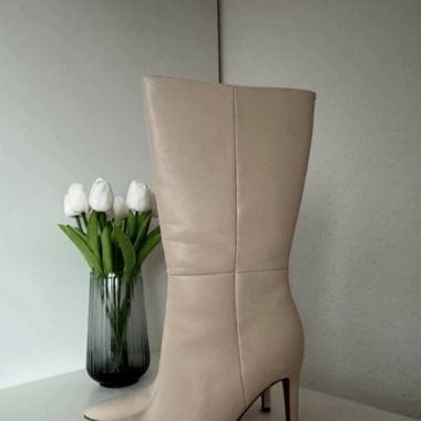 Cream Farbe Stiefel