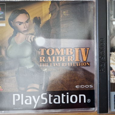 Resident evil mit tomb raider