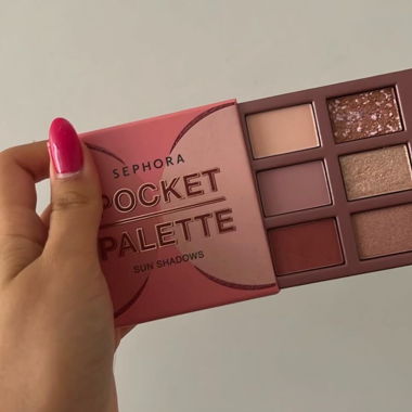pink eyeshadow 