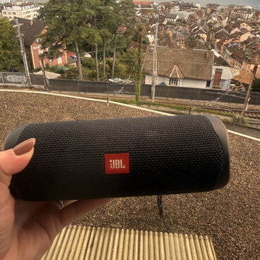 JBL Bass