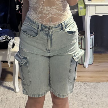 Light blue cargo denim shorts EUR 36