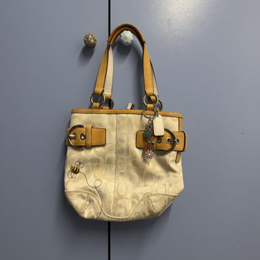 Sac à main Coach blanc / beige avec abeille