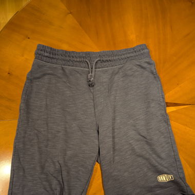 Kurze Trainerhose