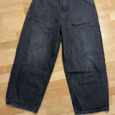 Schwarze High-Waist Jeans