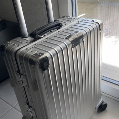 Valise Rimowa en aluminium argent