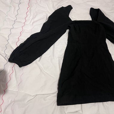Black short dress with long sleeves 