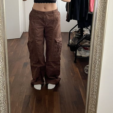 braune baggy Cargohose