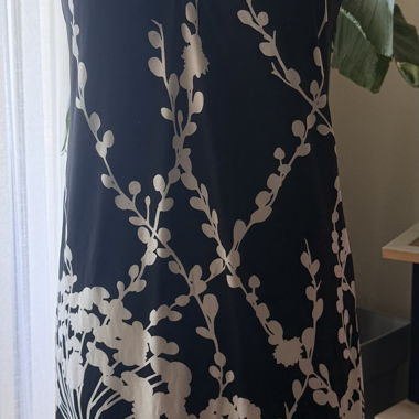 Ärmelloses Blumenkleid