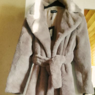 Faux Furr Mantel - NEU 