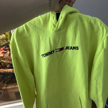 Neon Pullover