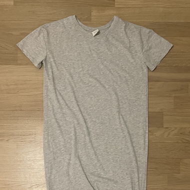 Robe été grise clair de la marque Kazane 