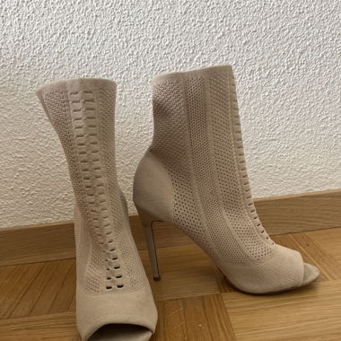 Stilettos Beige