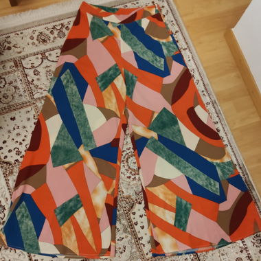 Pantaloni 