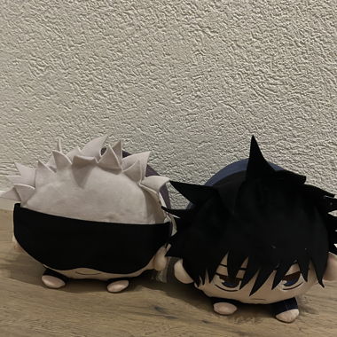 Jujutsu Kaisen Plüschfiguren – Gojo & Fushiguro