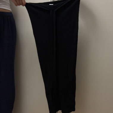 Schwarze Hose