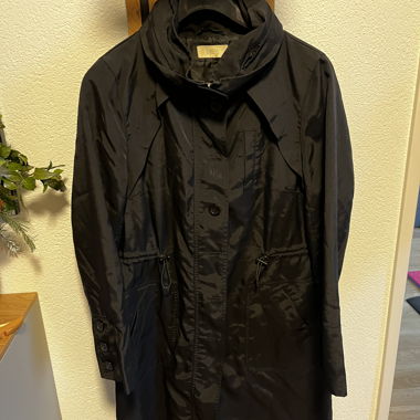 Elegant women's coat