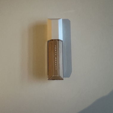 Fenty Beauty „We‘re Even“ tonalità correttore 230w