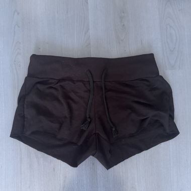 Shorts noirs avec taille élastique