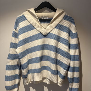 Striped Sweater in Blue-White