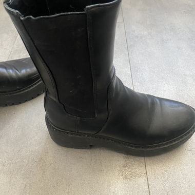 Schwarze ONLY-Stiefeletten
