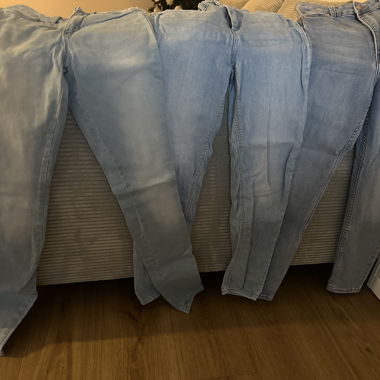 jeans