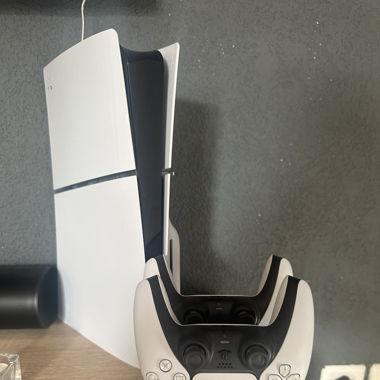 PlayStation 5 1 TB disk inkl 2 Controller 