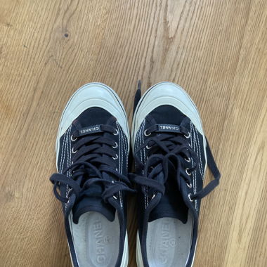Chanel Sneakers 38