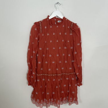 Abito rosso ricamato Zara