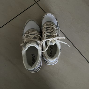 Asics Sneakers