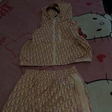 cute pinkes dior set