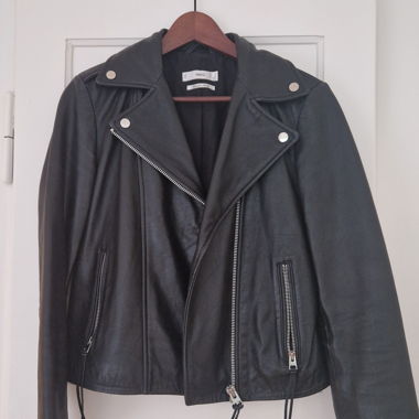 Veste courte en cuir MANGO noire