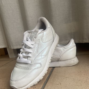 Iridescent Reebok Classic