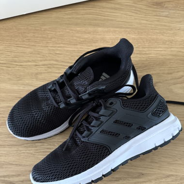 Adidas-Schuhe