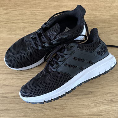 Adidas-Schuhe