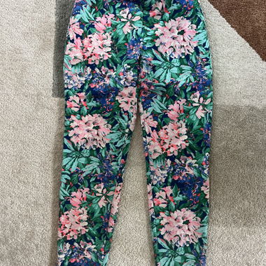 Pantalon à fleurs