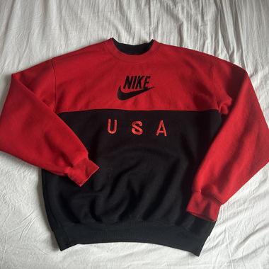 Red Vintage Nike USA Sweatshirt
