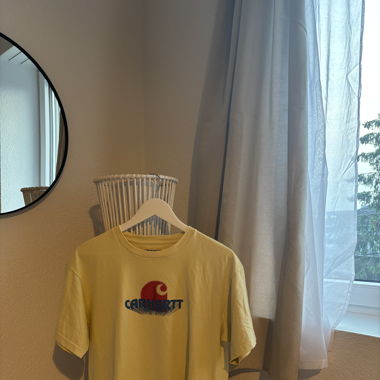 Carhartt t-shirt