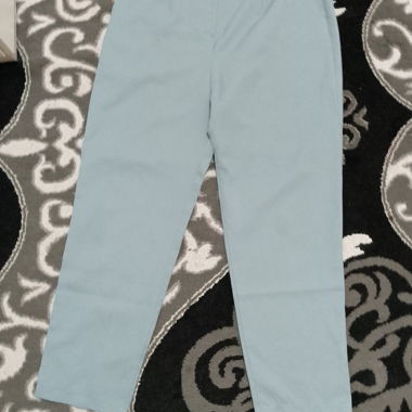Pantalon en tissu bleu clair de la marque Moda Levin taille EU 46