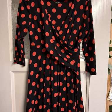 Jolie robe Phase Eight, Ladybug :)