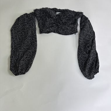 Pamela x NA-KD crop top