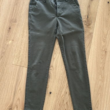 Pantaloni chino verdi
