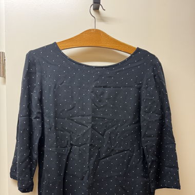 Chemise noire pois blancs